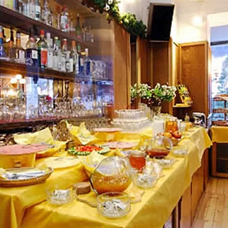 Otel Regina Boutiquehotel 4*